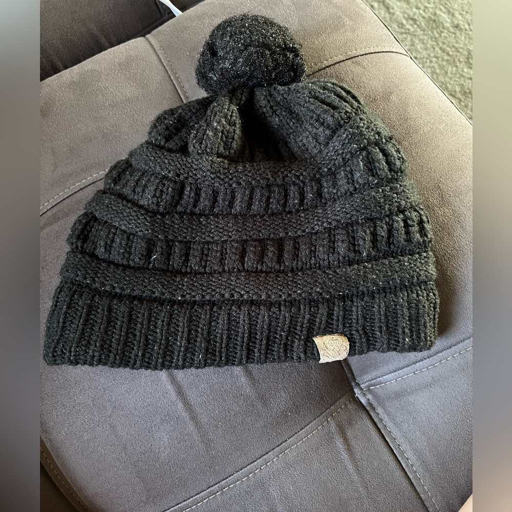 Black Knit Beanie with Pom Pom